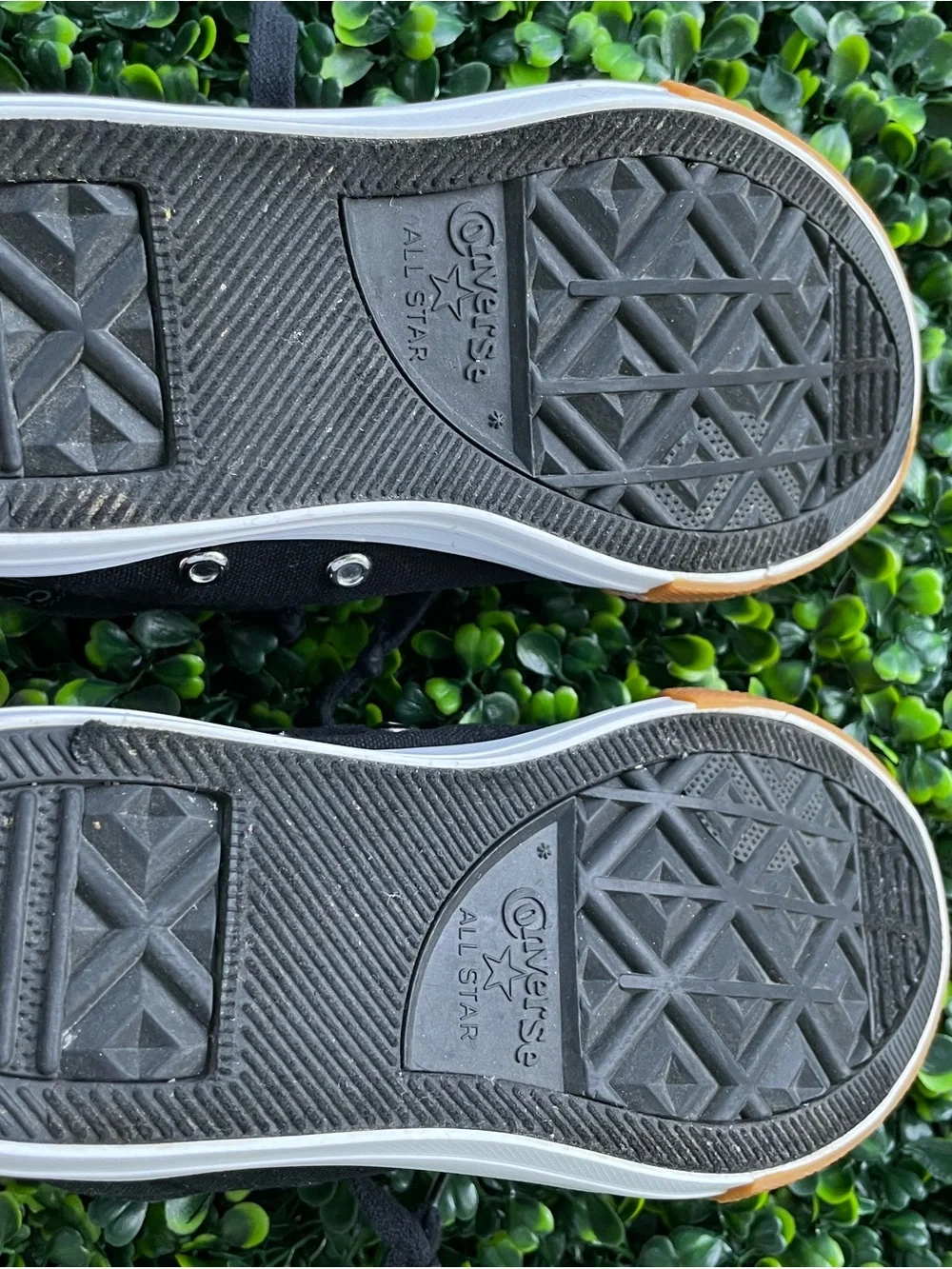 Converse chuck taylor all star kids size 11 with Gum Outsole - Picture 6 of 8